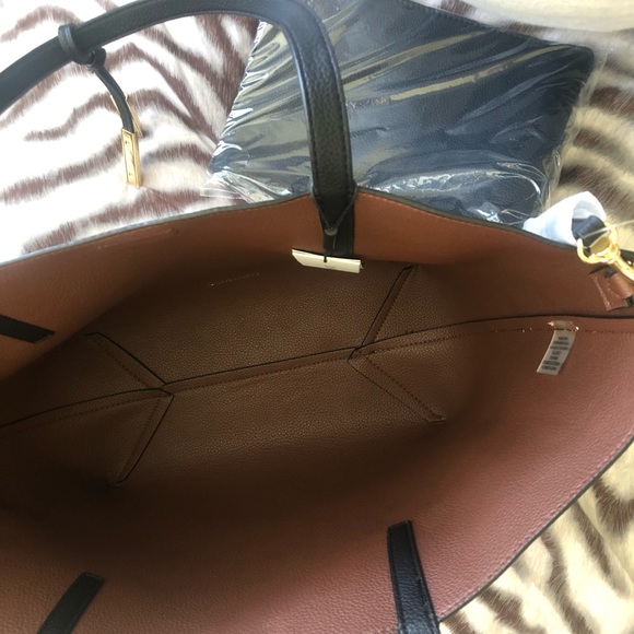 Calvin Klein reversible black/ brown purse - Picture 5 of 8